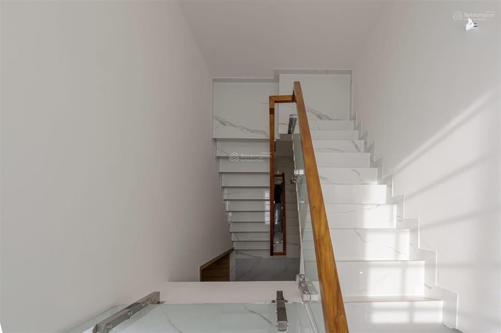 Bán nhà hẻm 254 âu cơ, phường 9, tân bình (4x18m) 5 tầng đẹp mới keng
