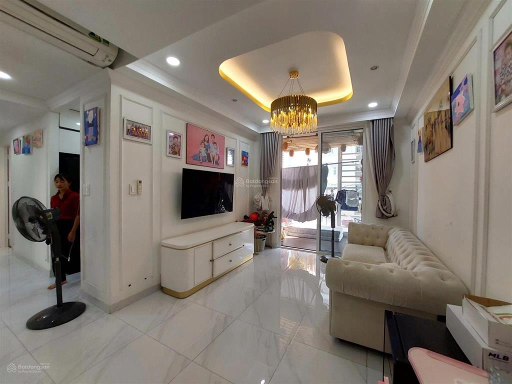 Chuyển nhượng căn góc 3pn.2wc tầng trung y hình, sổ hồng giá 9.5 tỷ orchard garden