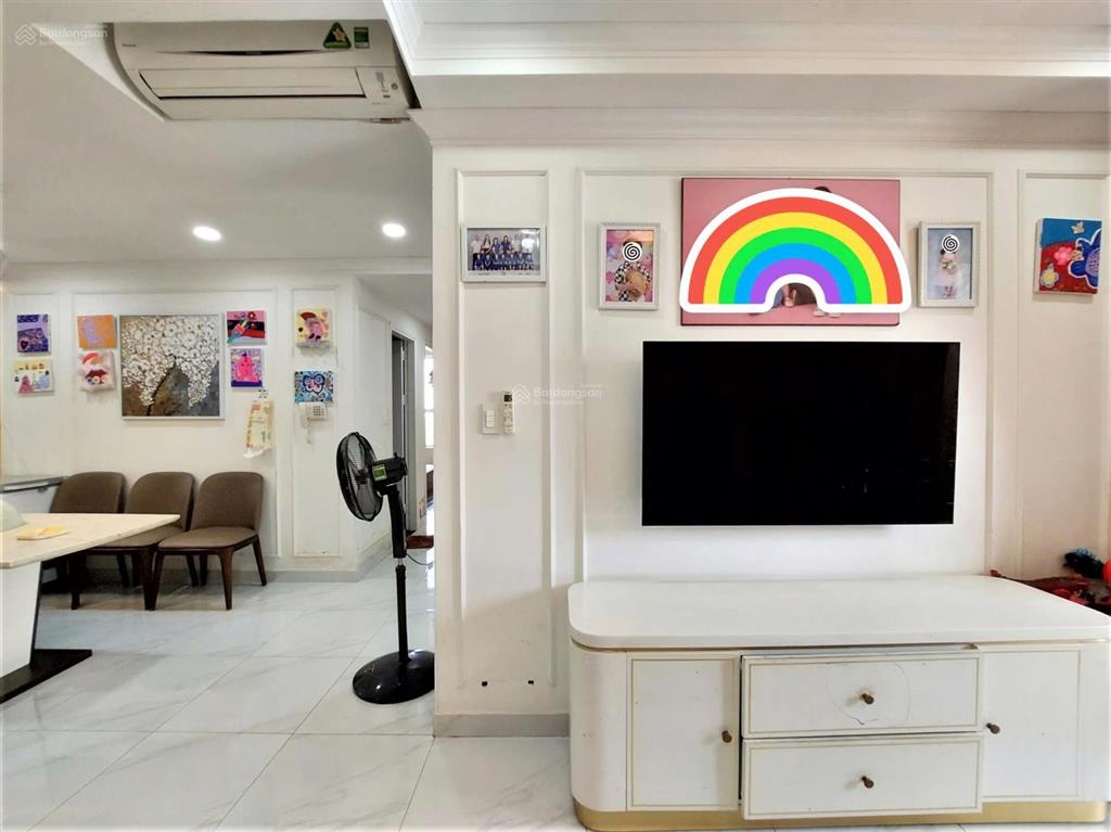 Chuyển nhượng căn góc 3pn.2wc tầng trung y hình, sổ hồng giá 9.5 tỷ orchard garden