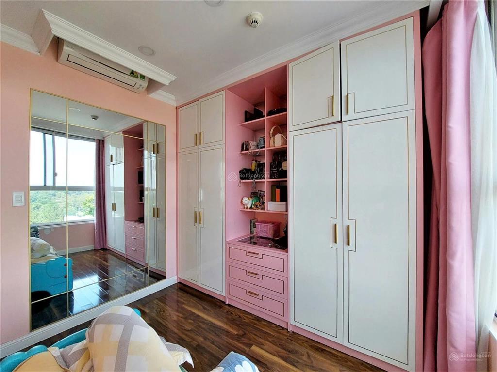 Chuyển nhượng căn góc 3pn.2wc tầng trung y hình, sổ hồng giá 9.5 tỷ orchard garden