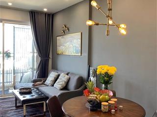 Cần bán căn 2pn.2wc đầy đủ nội thất nhà sạch đẹp giá 6 tỷ bao hết phí golden mansion