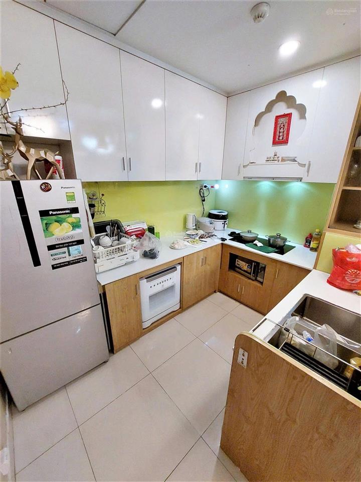 Bán căn 2pn 75m2 tầng cao view thoáng ngay city gym phổ quanggolden mansion