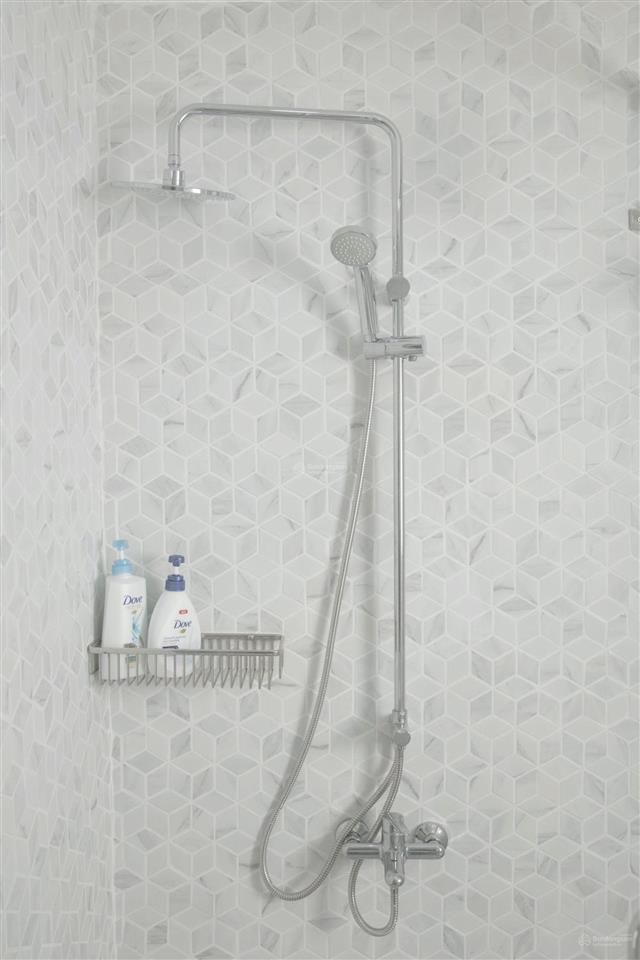 Cần bán căn 2pn.2wc tầng trung view thoáng nội thất y hình dự án the botanica