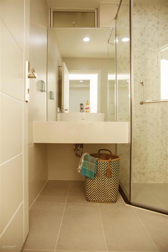 Cần bán căn 2pn.2wc tầng trung view thoáng nội thất y hình dự án the botanica