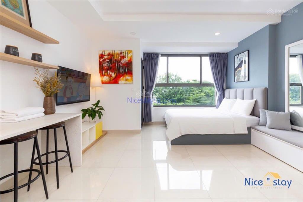 Bán căn offictel đầy đủ nội thất, view thoáng rộng 36m² giá 3,2 tỷ bao hết phí, sẵn hđ thuê