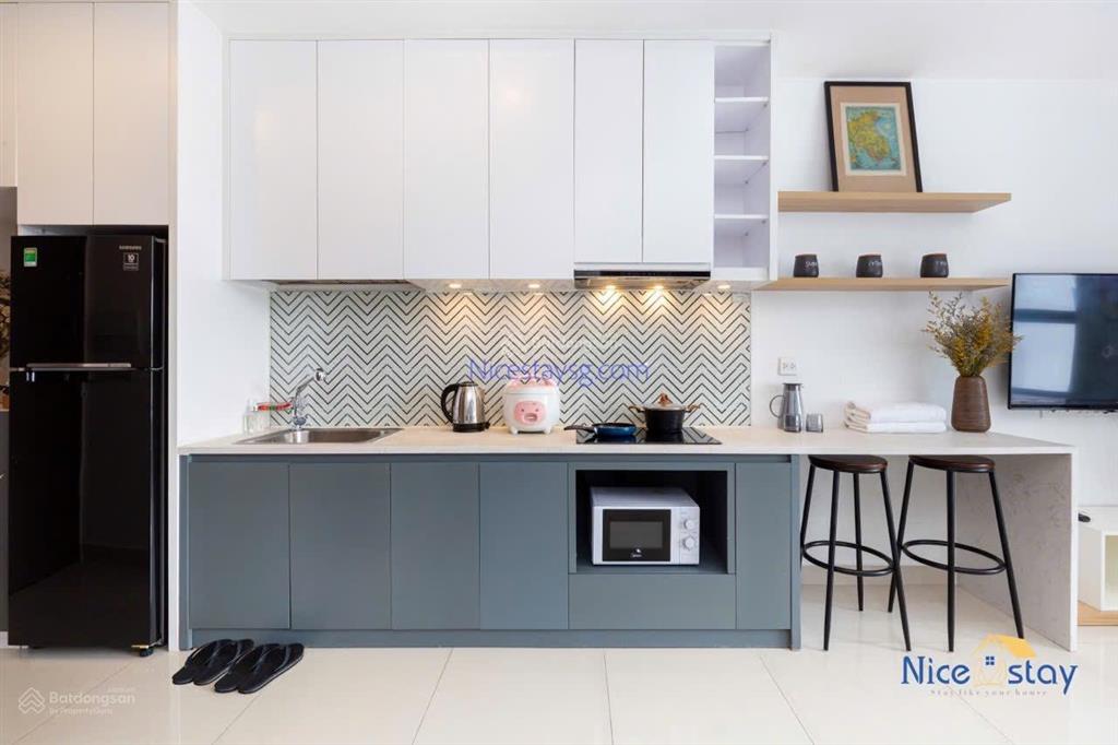 Bán căn offictel đầy đủ nội thất, view thoáng rộng 36m² giá 3,2 tỷ bao hết phí, sẵn hđ thuê