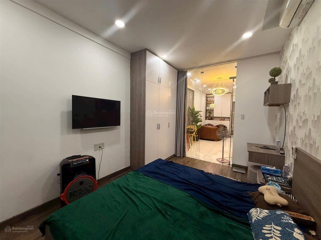 Cần bán căn 1pn. 1wc tầng cao view nội khu  the botanica 104 phổ quang