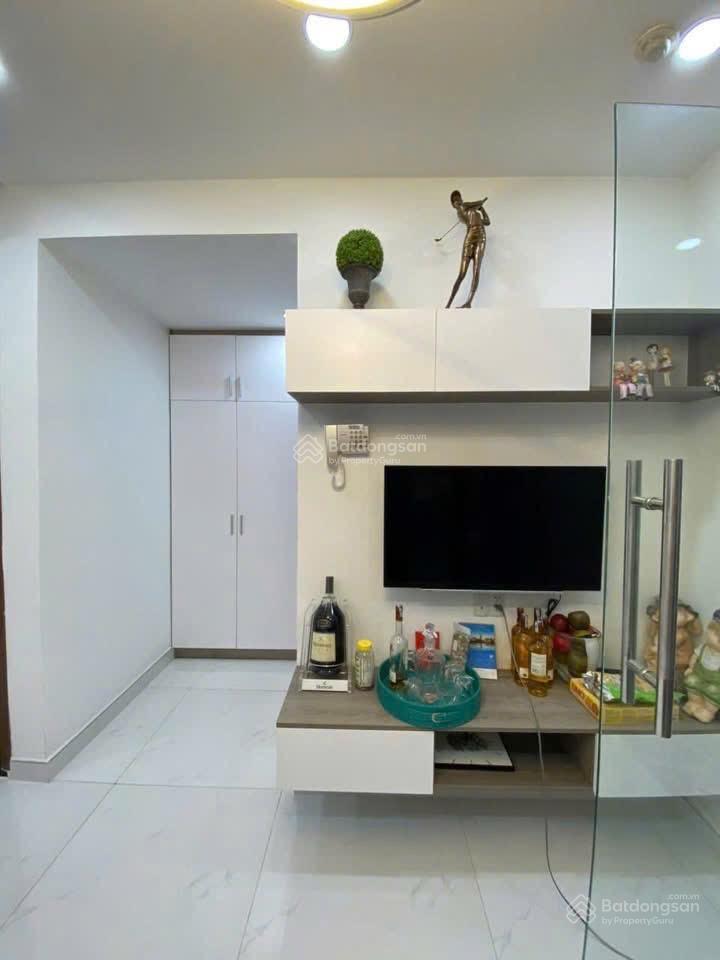 Cần bán căn 1pn. 1wc tầng cao view nội khu  the botanica 104 phổ quang