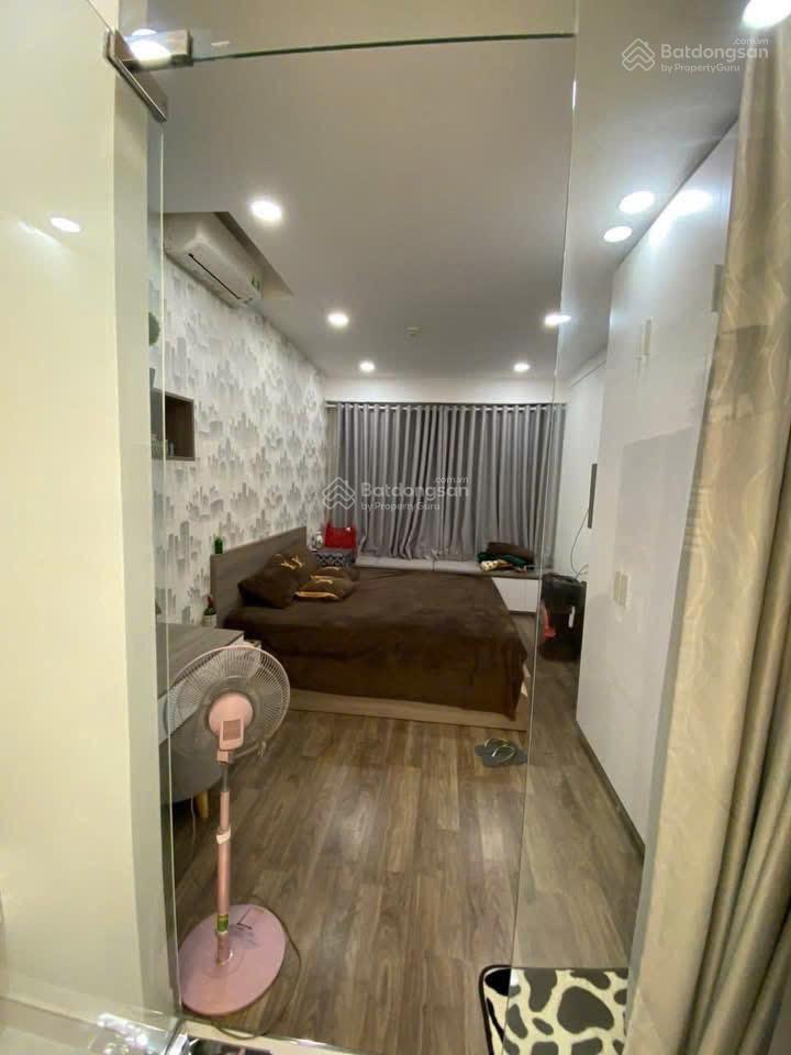 Cần bán căn 1pn. 1wc tầng cao view nội khu  the botanica 104 phổ quang