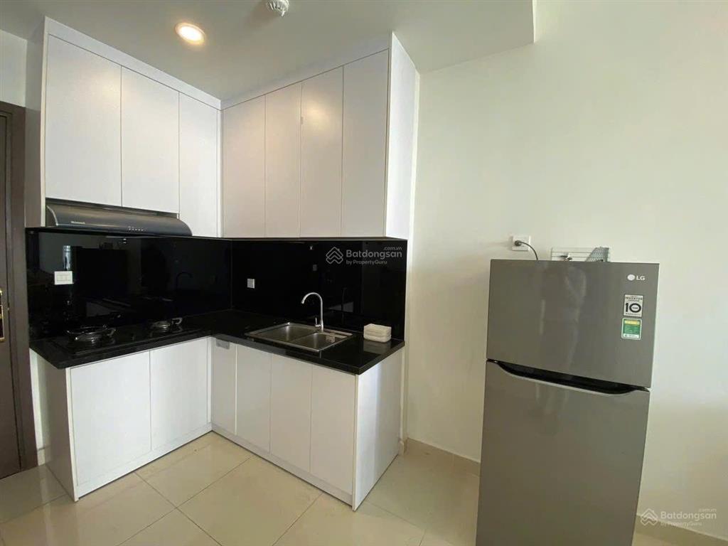 Bán căn 2pn/2wc tầng cao view thoáng mát y hình giá 5.970 tỷ còn thương lượnggolden mansion