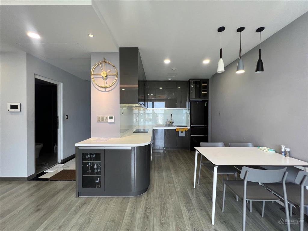 Cho thuê căn hộ cao cấp full nội thất đẹp 2pn/2wc phòng khách siêu rộng  orchard parkview