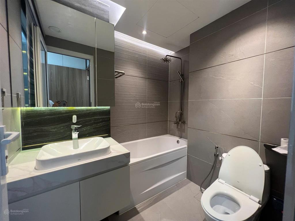 Cho thuê căn hộ cao cấp full nội thất đẹp 2pn/2wc phòng khách siêu rộng  orchard parkview