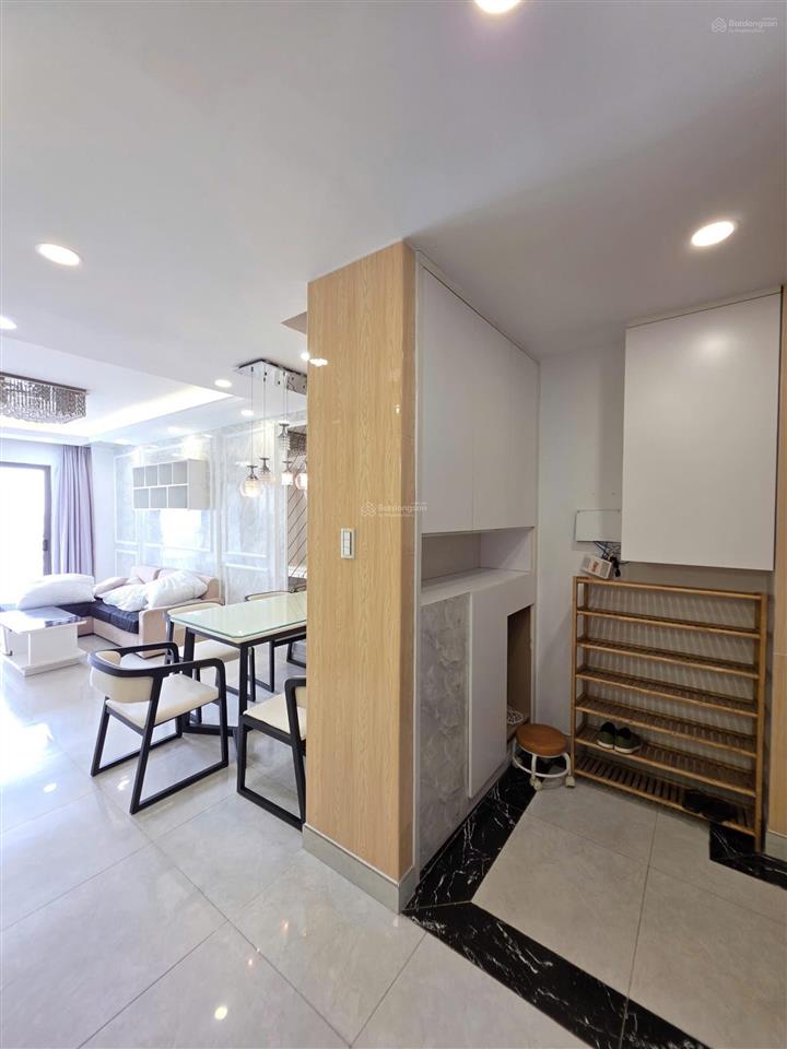 Ở ngay 3pn/2wc nhà mới 23tr/th bao phí ql  toà garden gate
