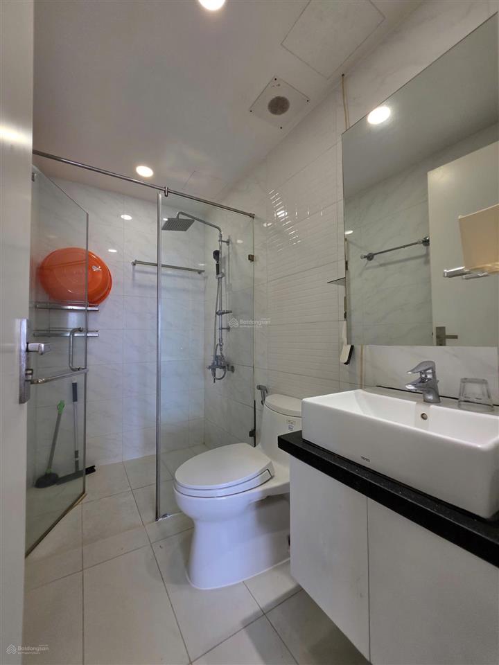 Ở ngay 3pn/2wc nhà mới 23tr/th bao phí ql  toà garden gate