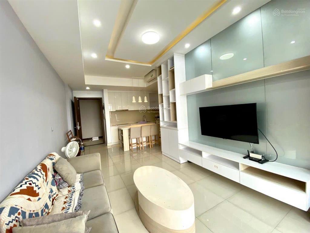 Ở ngay căn 2pn/2wc tầng cao view thoáng full nội thất y hình  botanica premier