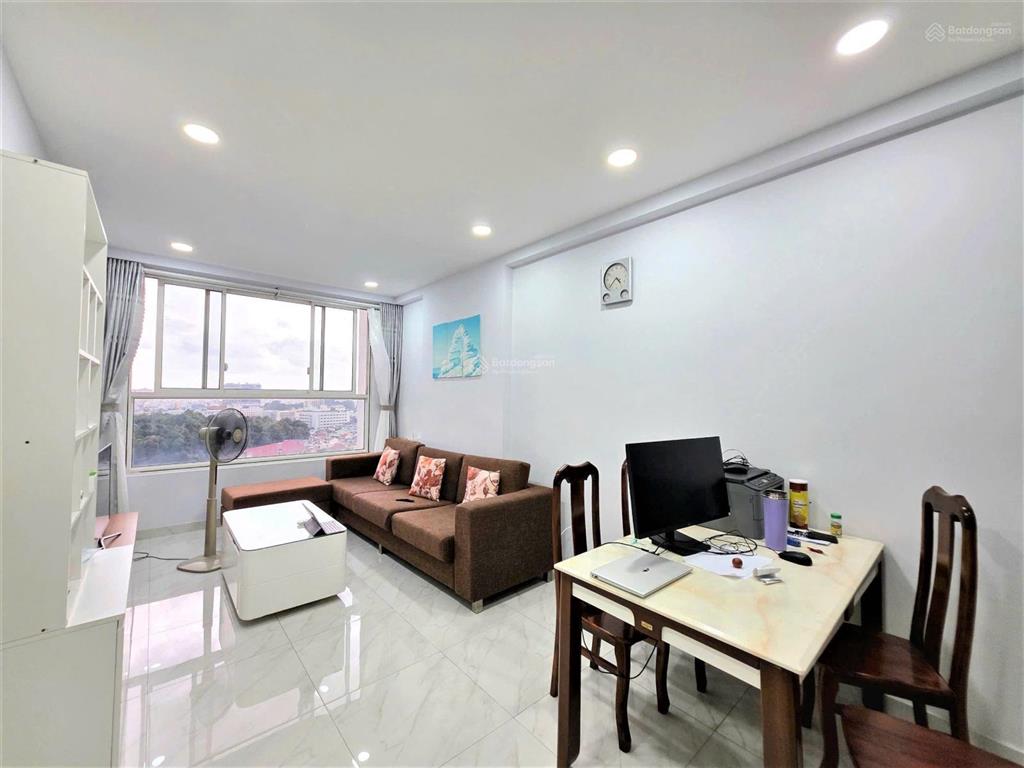 Căn góc ở ngay 2pn/2wc view đẹp thoáng, nhà sạch sẽ  orchard garden