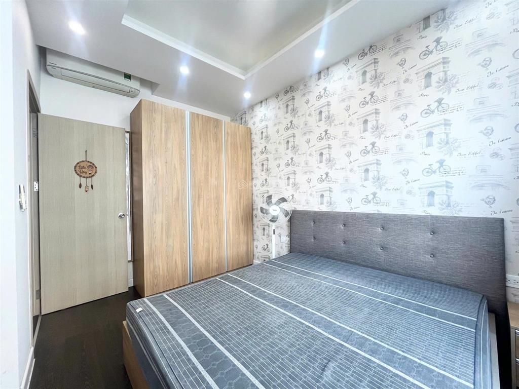 Cần bán căn góc 3pn/2wc 100m2 view thoáng giá chỉ 8.150 tỷ nhận nhà  golden mansion