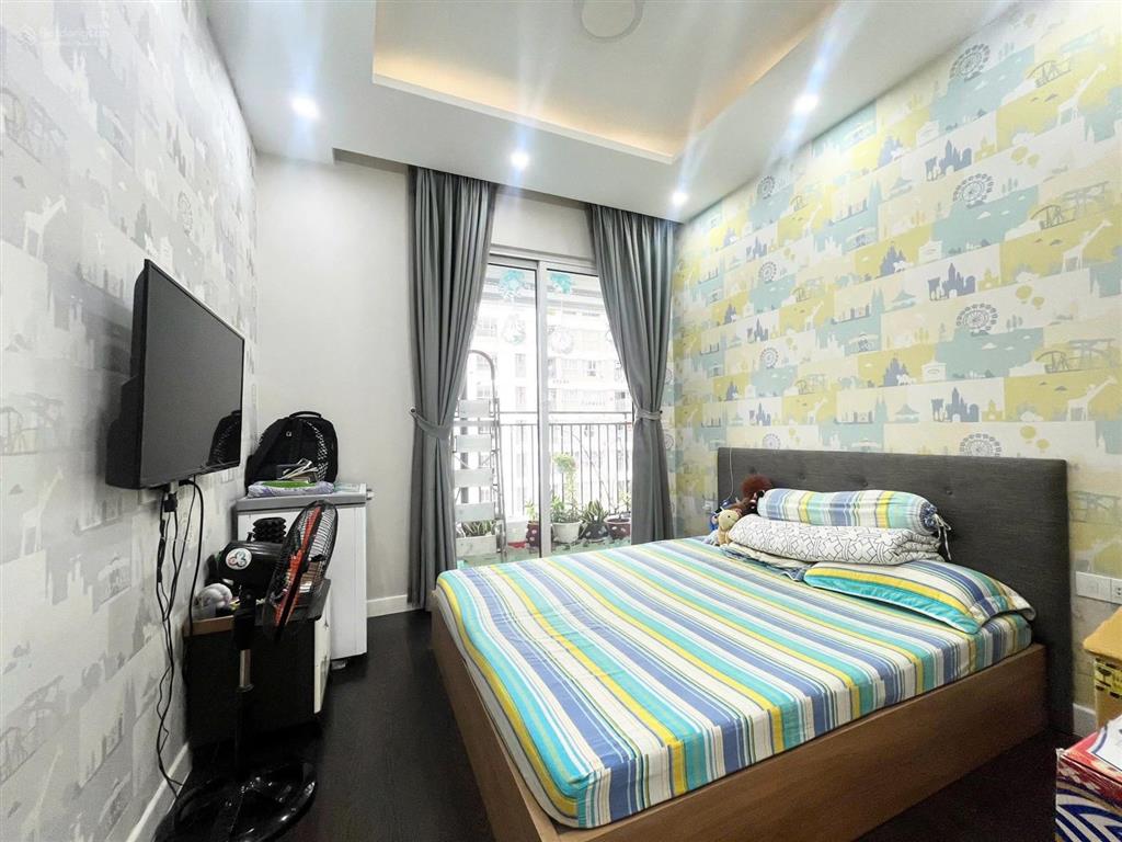 Cần bán căn góc 3pn/2wc 100m2 view thoáng giá chỉ 8.150 tỷ nhận nhà  golden mansion