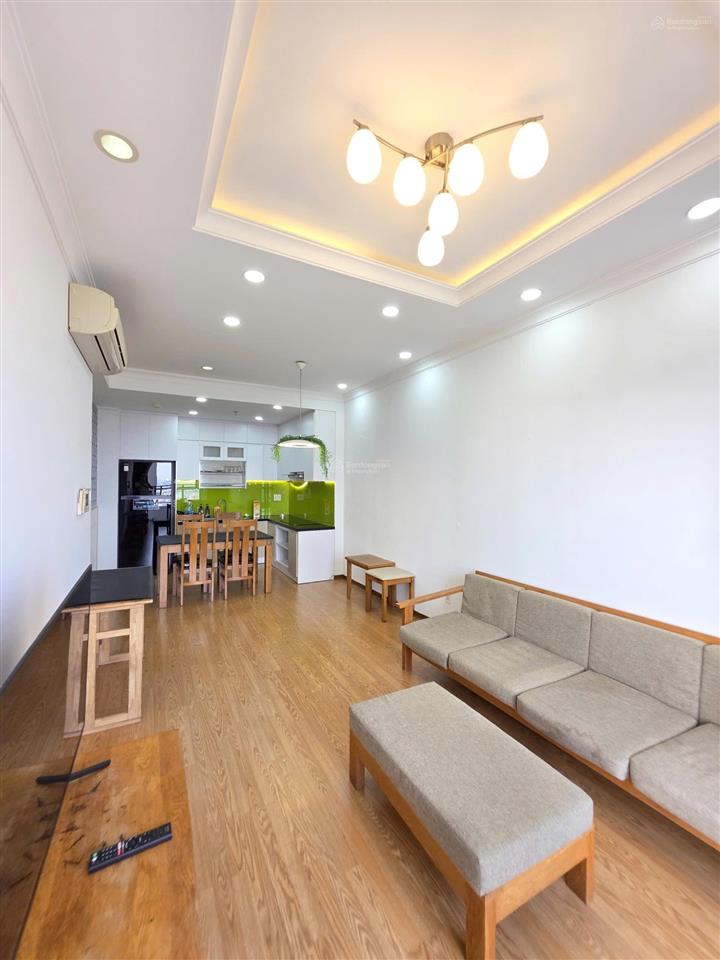 Cần bán 2pn+1, 2wc 85m2 (tim tường) view toàn cv gia định, tầng cao thoáng, nội thất đẹp. sổ hồng