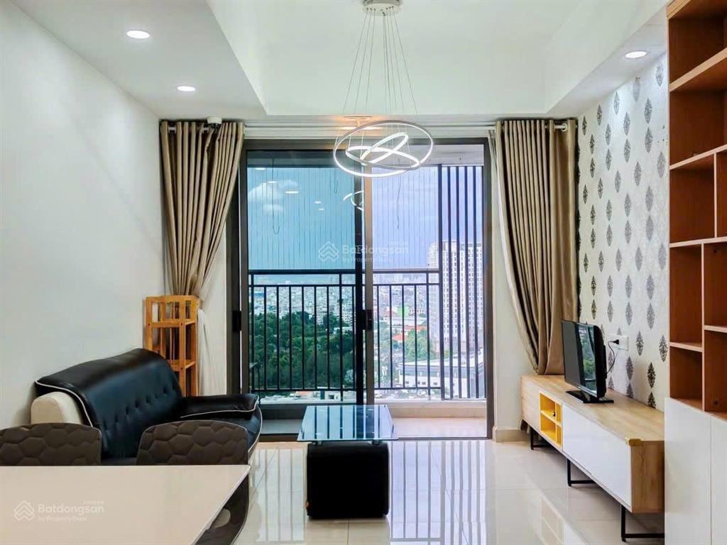 Cho thuê 2pn/2wc đầy đủ nội thất, view thoáng có ban công, gần sân bay novaland