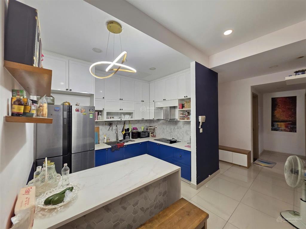 Cần bán căn 75m2 view thoáng 2pn/2wc, nội thất đầu tư để ở y hình, giá 6,2 tỷ còn tl golden mansion