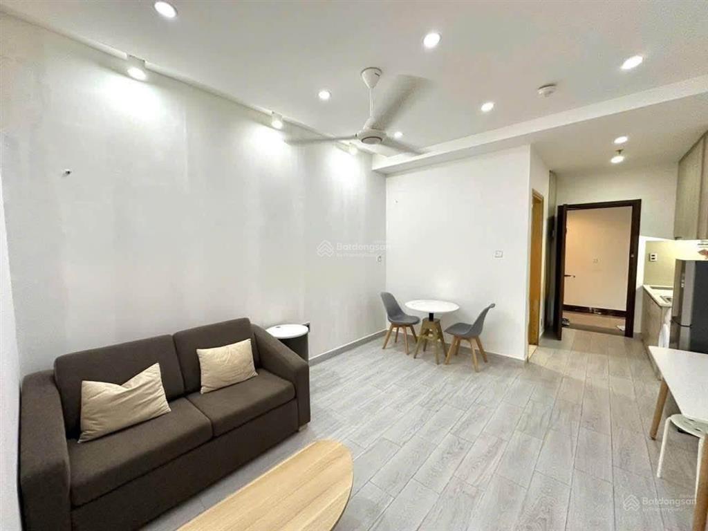 Bán căn offictel sẵn sổ hồng ngăn 1pn riêng, 1wc view cv gia định  giá 3.2 tỷ còn thương lượng