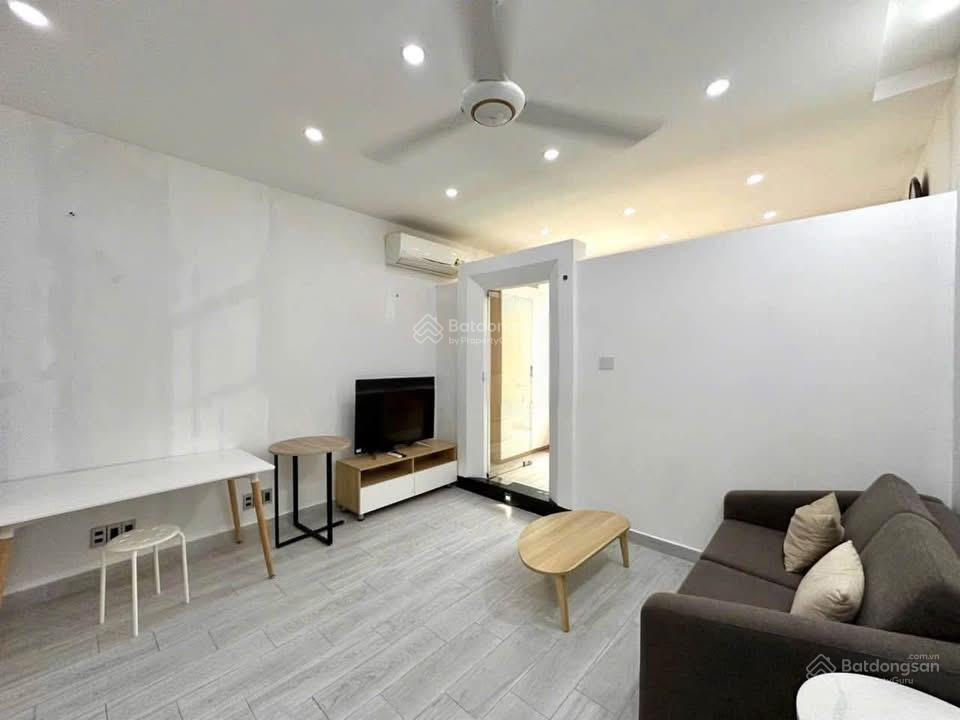 Bán căn offictel sẵn sổ hồng ngăn 1pn riêng, 1wc view cv gia định  giá 3.2 tỷ còn thương lượng