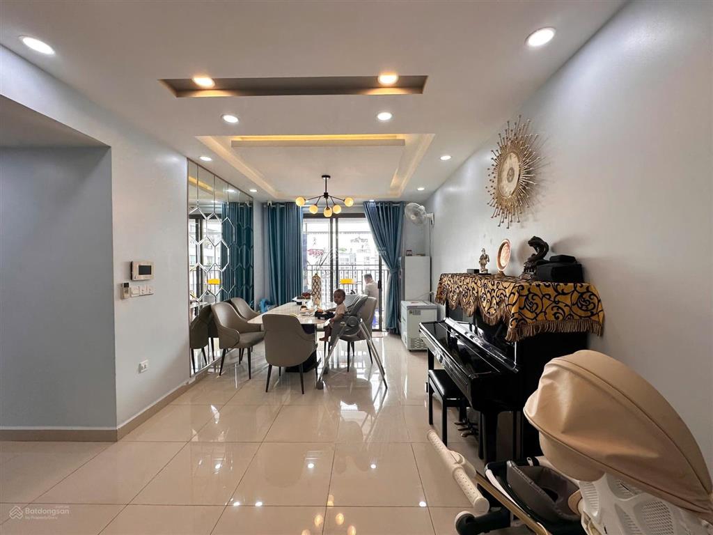 Bán căn góc tầng cao tháp c 96m2 tim tường thiết kế 3pn/2wc nhà mới  botanica premier