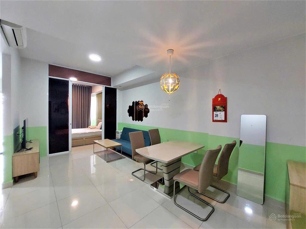 Bán căn 1pn riêng view sân bay tầng cao nội thất y hình nhà đẹp mới, giá còn thương lượng botanica