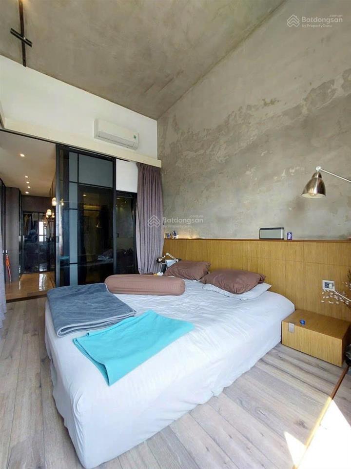 Bán căn view đông 2pn/1wc đầy đủ nội thất view thoáng tầng cao giá 4.7 tỷ bao phí