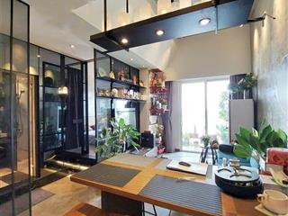 Bán căn view đông 2pn/1wc đầy đủ nội thất view thoáng tầng cao giá 4.7 tỷ bao phí