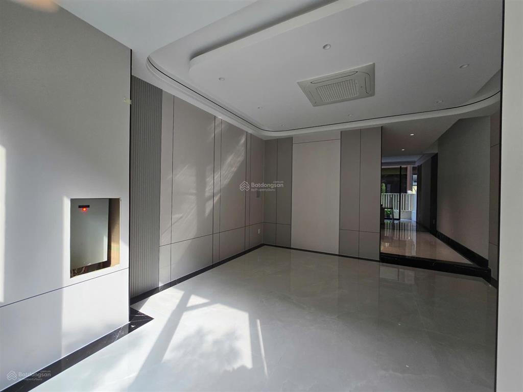 Cho thuê soho the global city hoàn thiện đẹp có máy lạnh giá 45tr/th.  0334 582 *** kim hiếu