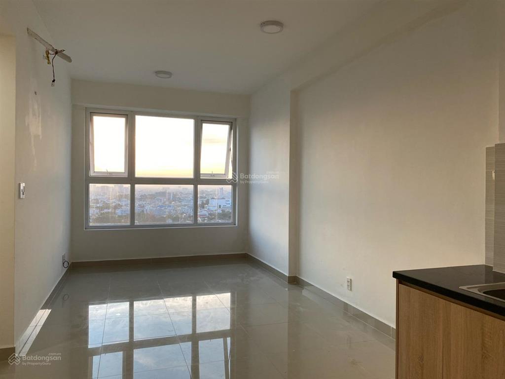 Saigon gateway bán căn 2pn giá 2ty850 bao thuế phí sang nhượng, nhà trống, đã có sổ.  0334 582 ***