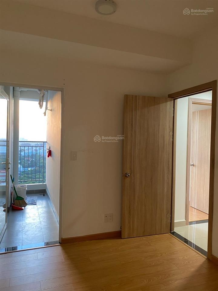 Saigon gateway bán căn 2pn giá 2ty850 bao thuế phí sang nhượng, nhà trống, đã có sổ.  0334 582 ***