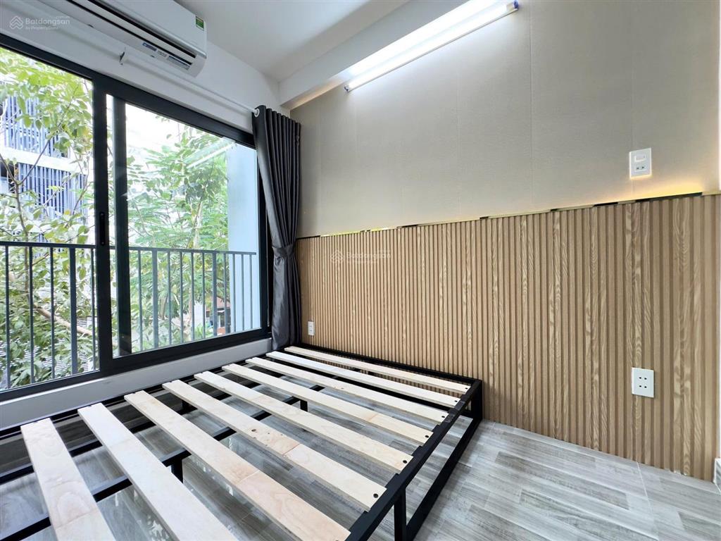 Cho thuê căn studio mới có ban công, cửa sổ thoáng, an ninh sạch sẽ ngay vx cộng hoà