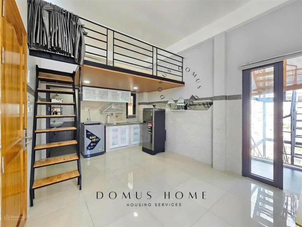 Phòng có gác ngay gần vạn hạnh mall  cầu vượt 3/2 quận 10  thoáng sáng
