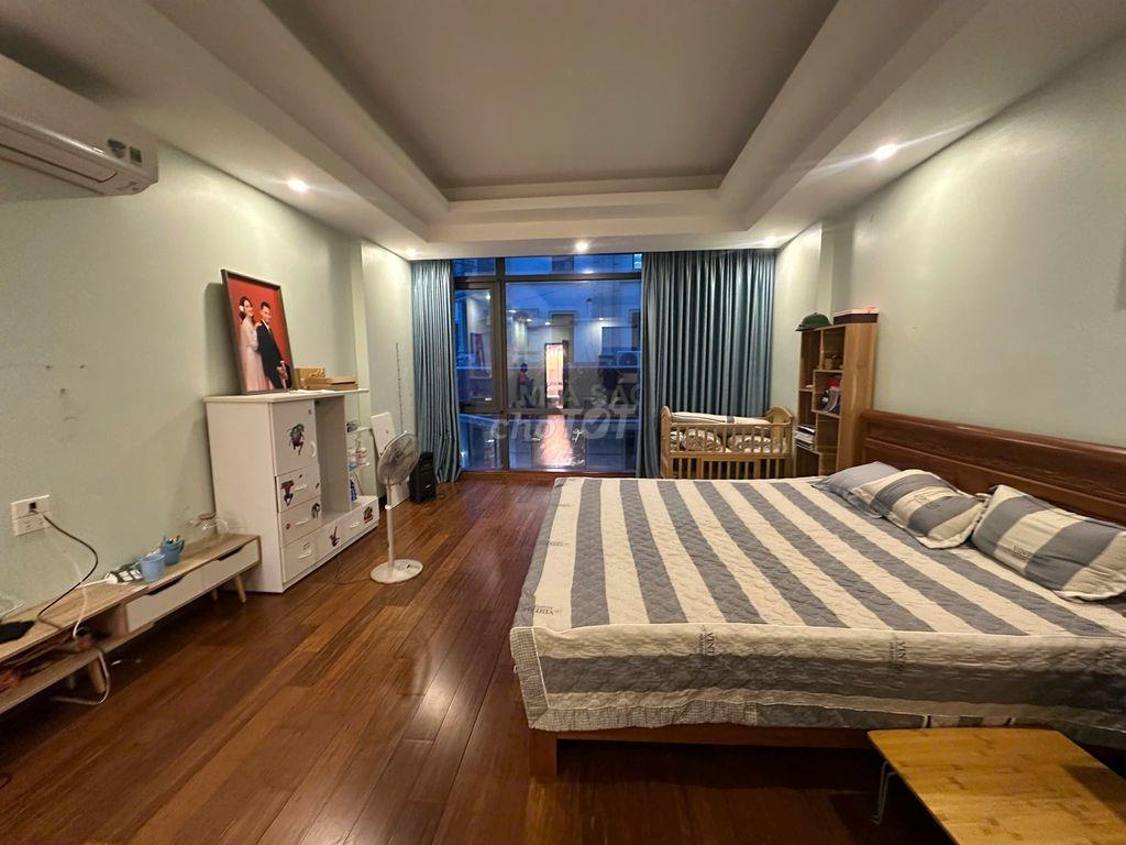 Cho thuê nhà riêng phân lô Vạn Phúc, 50 m2 x 6 tầng + 1 tum