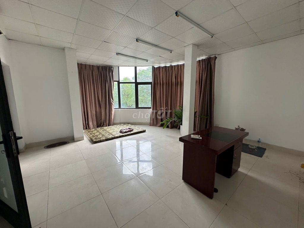 Văn phòng Vạn Phúc 90 m2/tầng 2 phòng như hình giá rẻ chỉ 8 tr/tháng