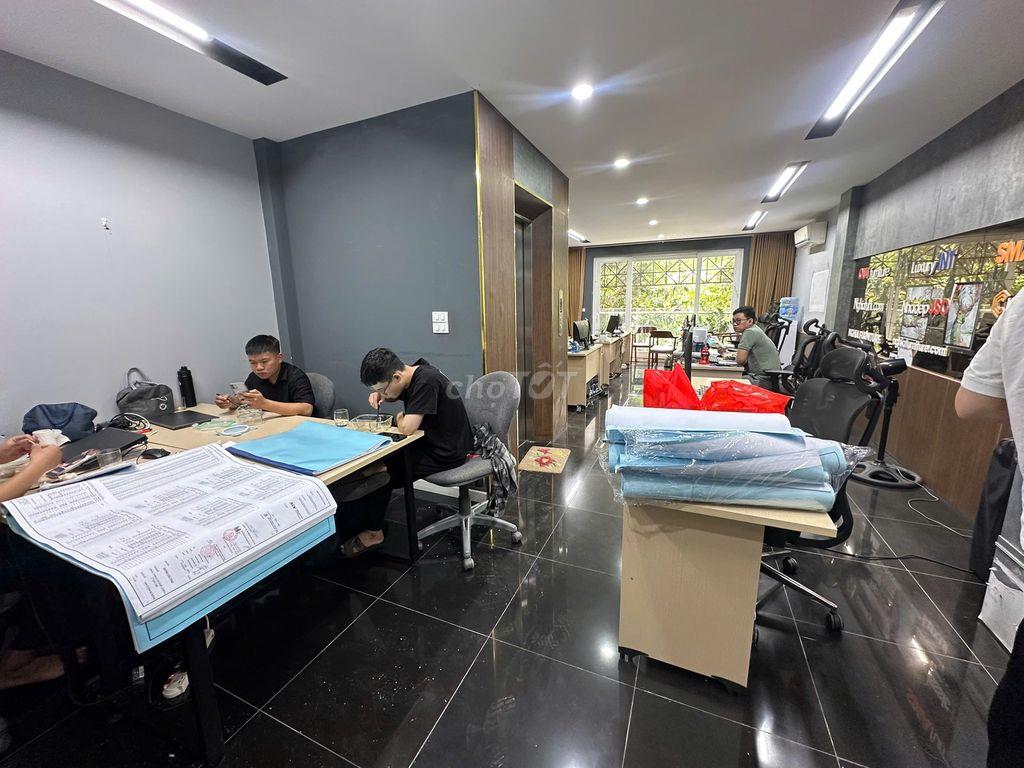 Cho thuê văn phòng tại làng Việt Kiều Châu Âu, 60m2/tầng sàn thông đẹp