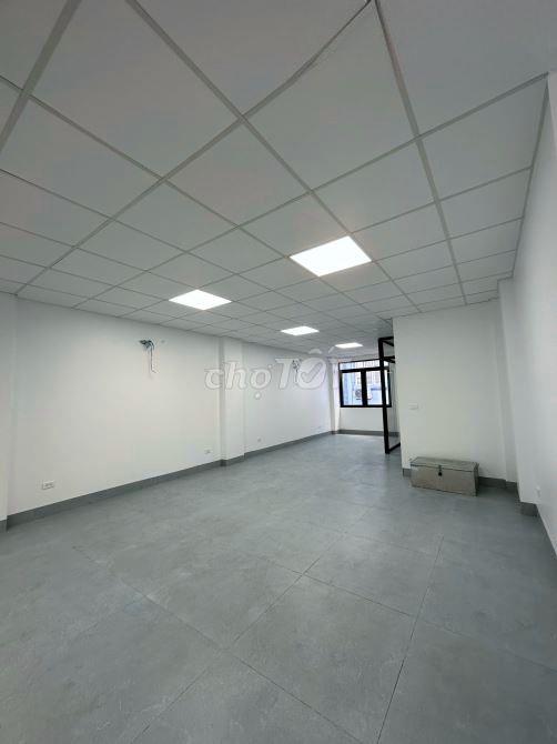 Cho thuê văn phòng Thanh Liệt, 51m2, mới, sàn thông