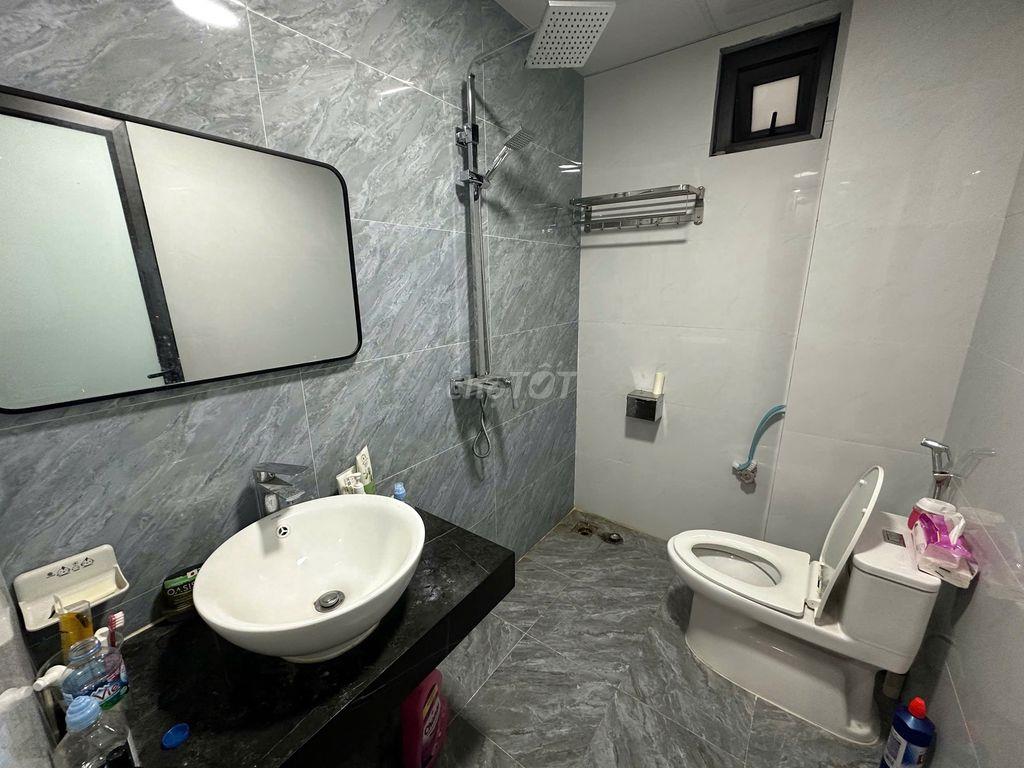 Cho thuê nhà riêng Vạn Phúc, 31 m2x 5 tầng, nhà có nội thất