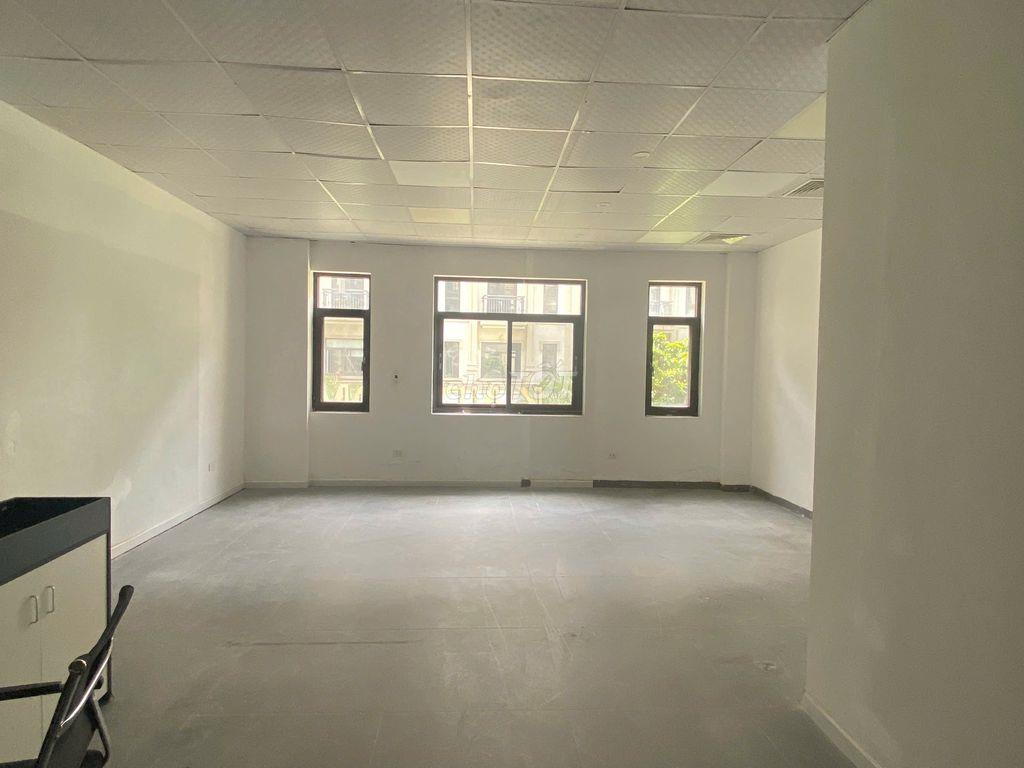 Cho thuê sàn văn phòng Him Lam, 90 m2/tầng sàn thông đẹp