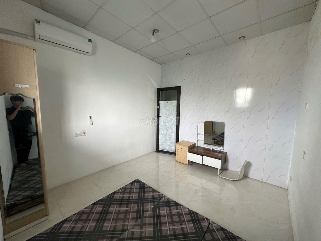 CHo thuê nhà riêng 2 tầng- 2 phòng ngủ tại Nguyễn Xiển giá  6 tr/tháng