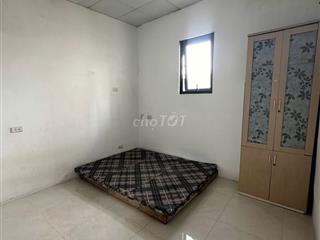CHo thuê nhà riêng 2 tầng- 2 phòng ngủ tại Nguyễn Xiển giá  6 tr/tháng
