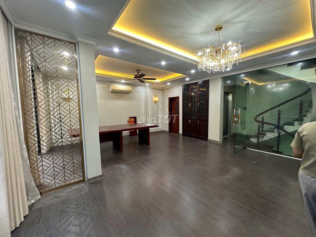 Cho thuê văn phòng Nguyễn Xiển, 50 m2/tầng, sàn thông, mặt tiền rộng