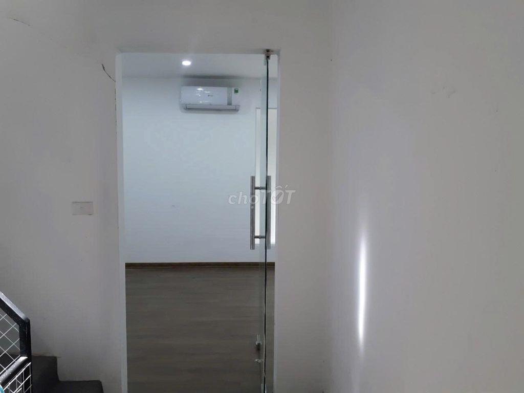 Cho thuê sàn văn phòng 60 m2/T có 2 phòng làm việc giá rẻ tại Mỗ Lao