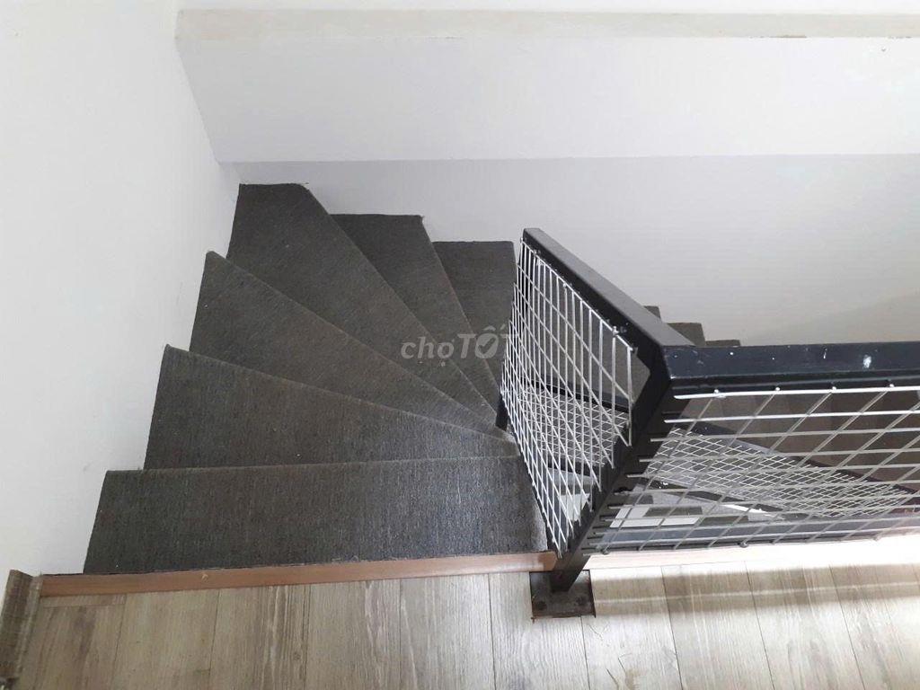 Cho thuê sàn văn phòng 60 m2/T có 2 phòng làm việc giá rẻ tại Mỗ Lao