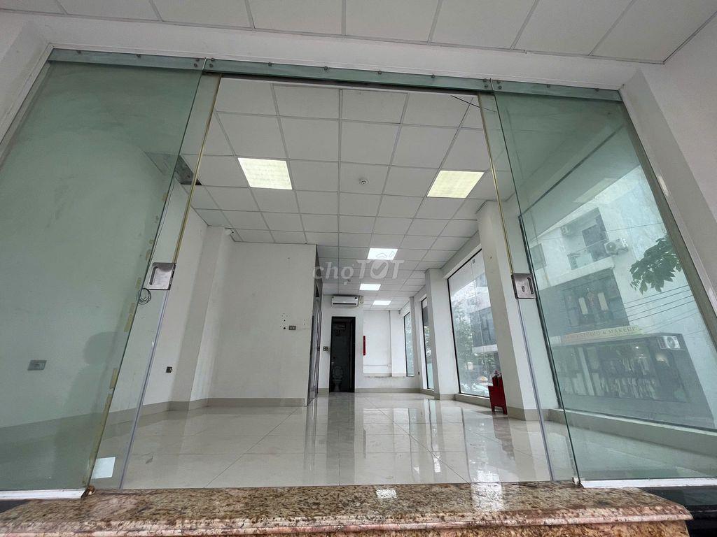 Cho thuê văn phòng mặt bằng tầng 1 tại Nguyễn Xiển 50 m2