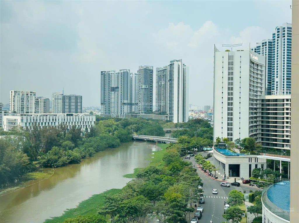 Cho thuê gấp căn hộ 3pn midtown m6, căn góc mát mẻ nhà đủ nội thất