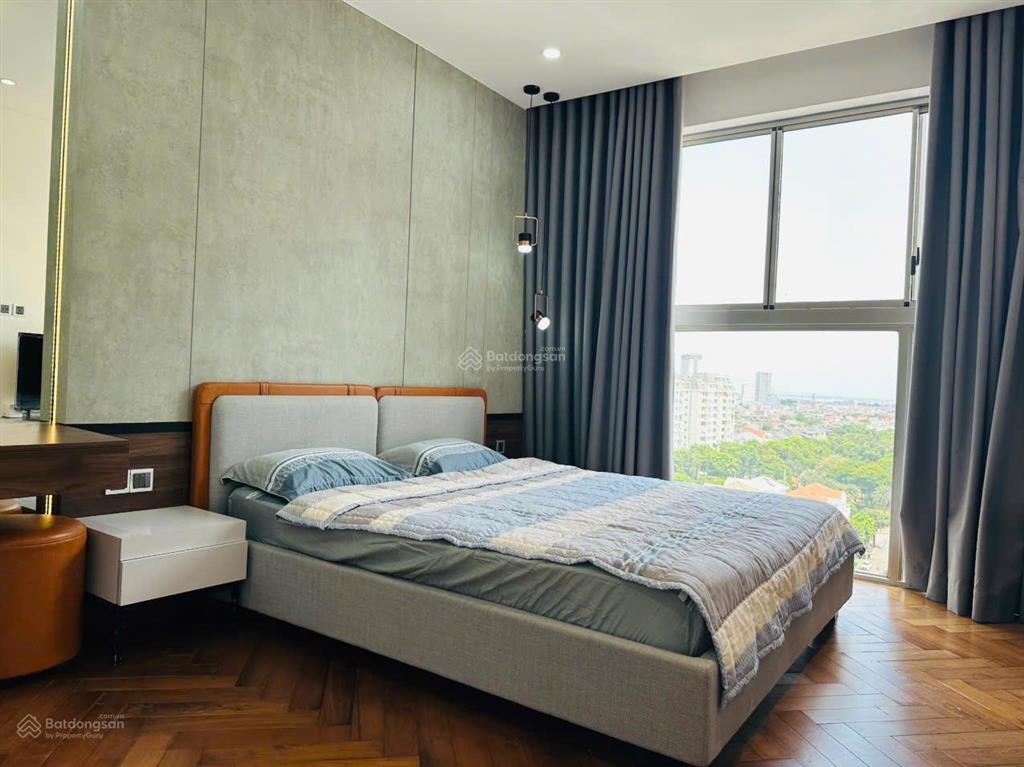 Cho thuê gấp căn hộ 3pn midtown m6, căn góc mát mẻ nhà đủ nội thất